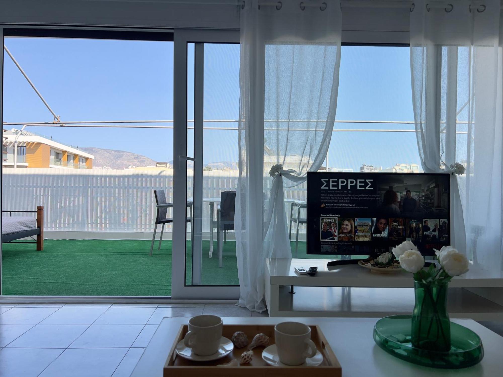Terrace Garden Close To Sea Apartment Athens